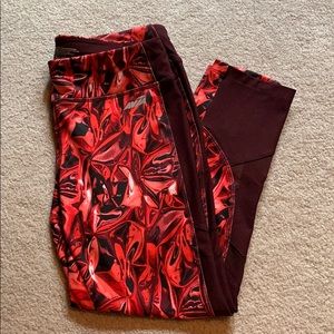 Pink/red crop leggings